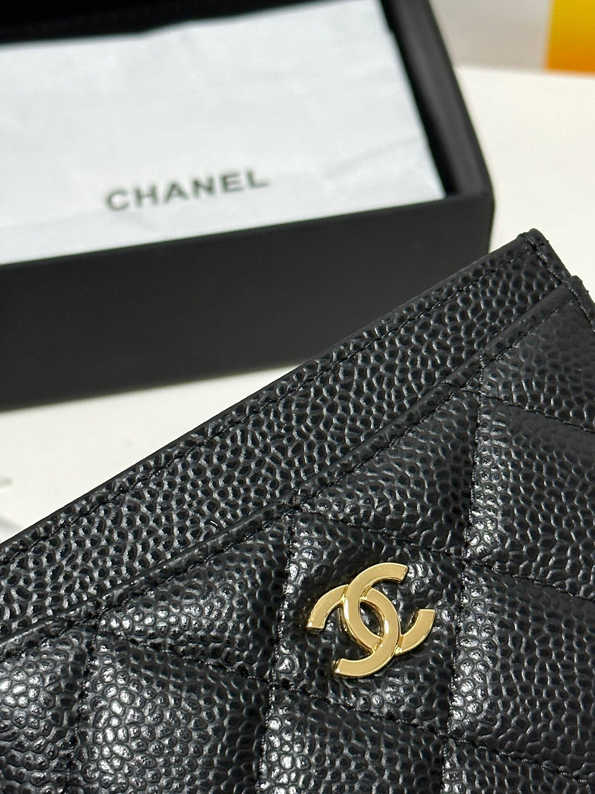 Chanel Quilted Classic Card Holder 11 in Black Caviar Skin